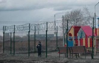 От тюрьмы, сумы и детских площадок не зарекайся (16 фото)