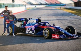 Формула-1: автомобили всех команд для сезона 2019 года (31 фото)
