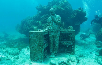 Самые удивительные подводные руины (10 фото)