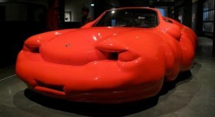 Самые дурацкие автомобили, которые когда-либо создавали (21 фото)