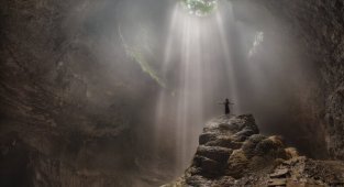 Вот это дыра! Фотозарисовки из самых удивительных пещер мира (45 фото)