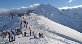 15 лучших горнолыжных курортов России (15 фото)