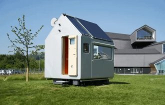 Tiny houses from different countries where people live (15 photos)