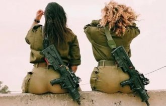 Страны мира, в которых женщин призывают в армию наравне с мужчинами (9 фото)