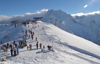 15 лучших горнолыжных курортов России (15 фото)
