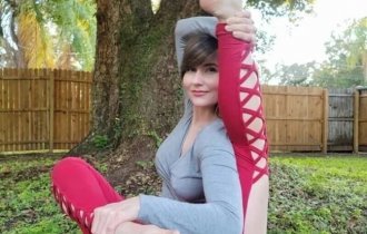 Гибкие девушки (18 фото)