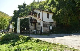 Прогулка в Черепышком монастыре (13 фото)