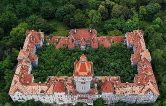 Чем на самом деле является "Замок Хаймаскер" (5 фото)