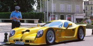 10 недооцененных американских автомобилей 1990-х, которыми мы бы хотели владеть (12 фото)