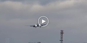 A selection of extreme plane landings in London