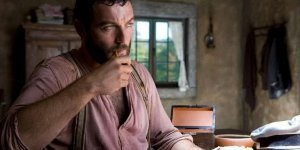 Невеликі ролі акторів, які дуже запам'яталися глядачам (12 фото)