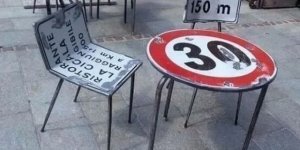 Unusual use of road signs (15 photos)